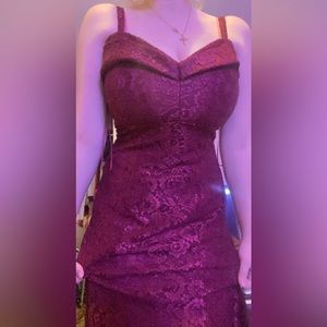 Prom dress, off the shoulder in color burgundy